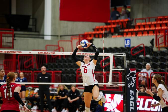 Lukovich Reaches 1,000 Career Kills as Eagles Battle CSU Bakersfield in Five Sets