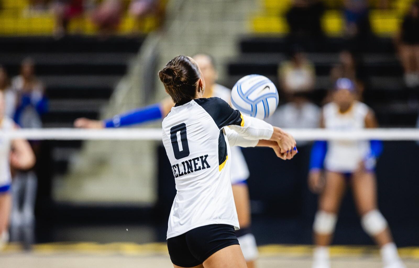 Beach Rallies For Second Straight Win Over Washington State