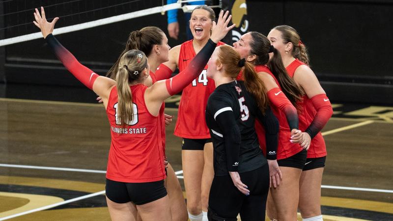 Redbirds Earn Crown at Oakland Invitational