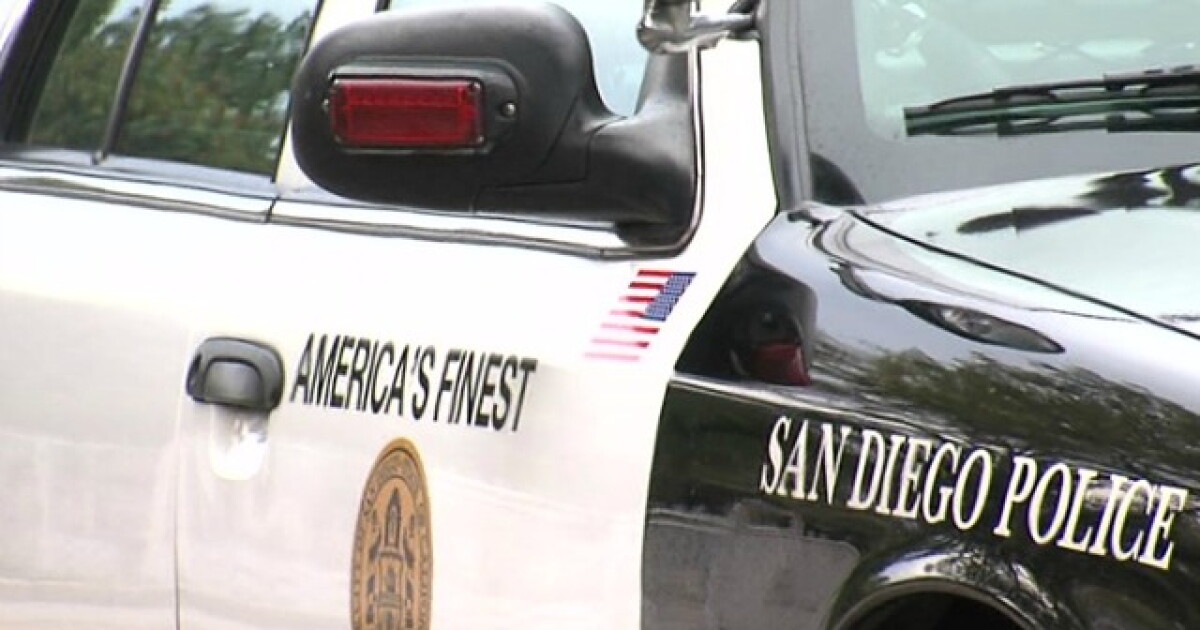 Armed robbery leads to brief standoff in Colina del Sol