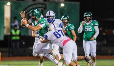 Farmingdale football's Nick Toto throws 3 TDs, Dalers outlast Long Beach in the rain