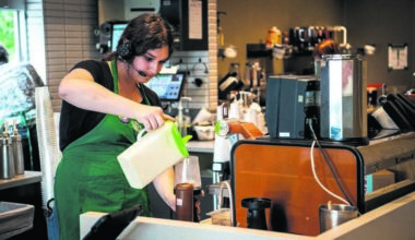 Local Starbucks locations in Fresno and Merced are closing
