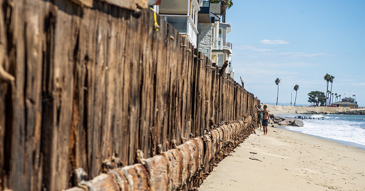 Long Beach’s Peninsula keeps washing away. The fix could cost hundreds of millions