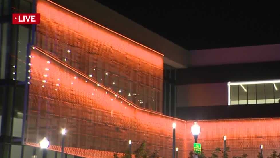 Sacramento landmarks glow orange for Hunger Action Day