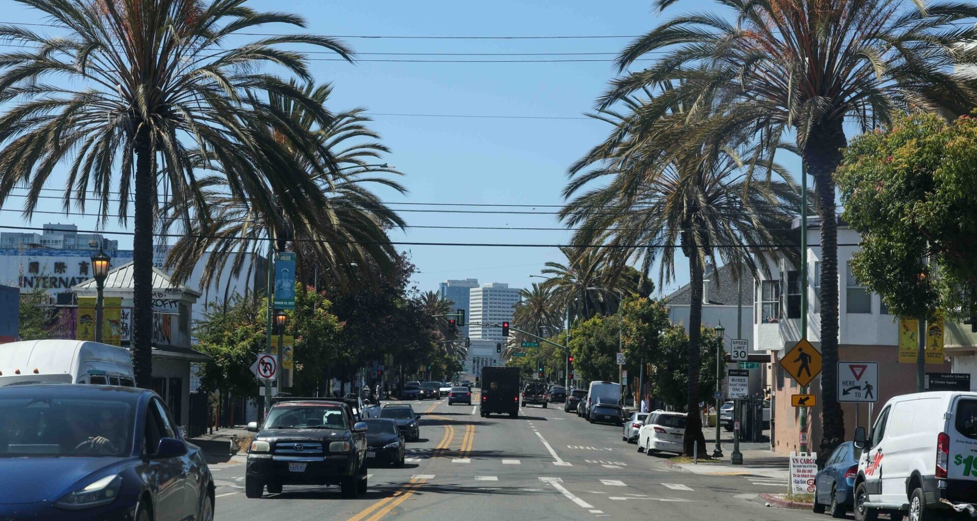 Oakland sex worker hospitalized after teen girls beat her inside store bathroom, police say