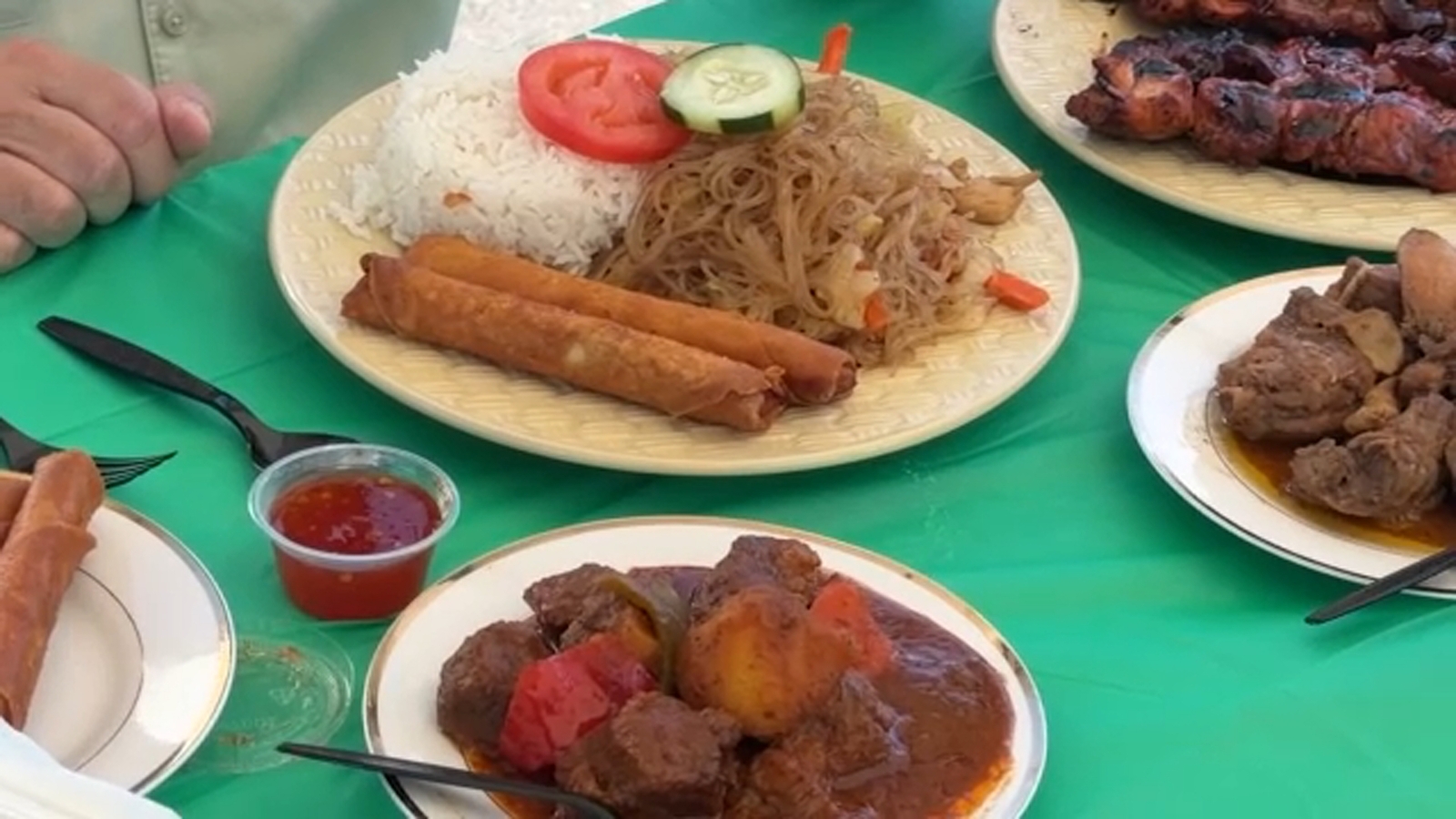 Dine and Dish: Jubel Rolling Lumpia truck