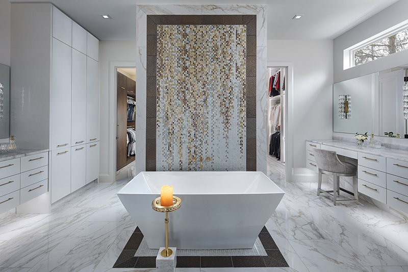 A stunning bathroom suite.