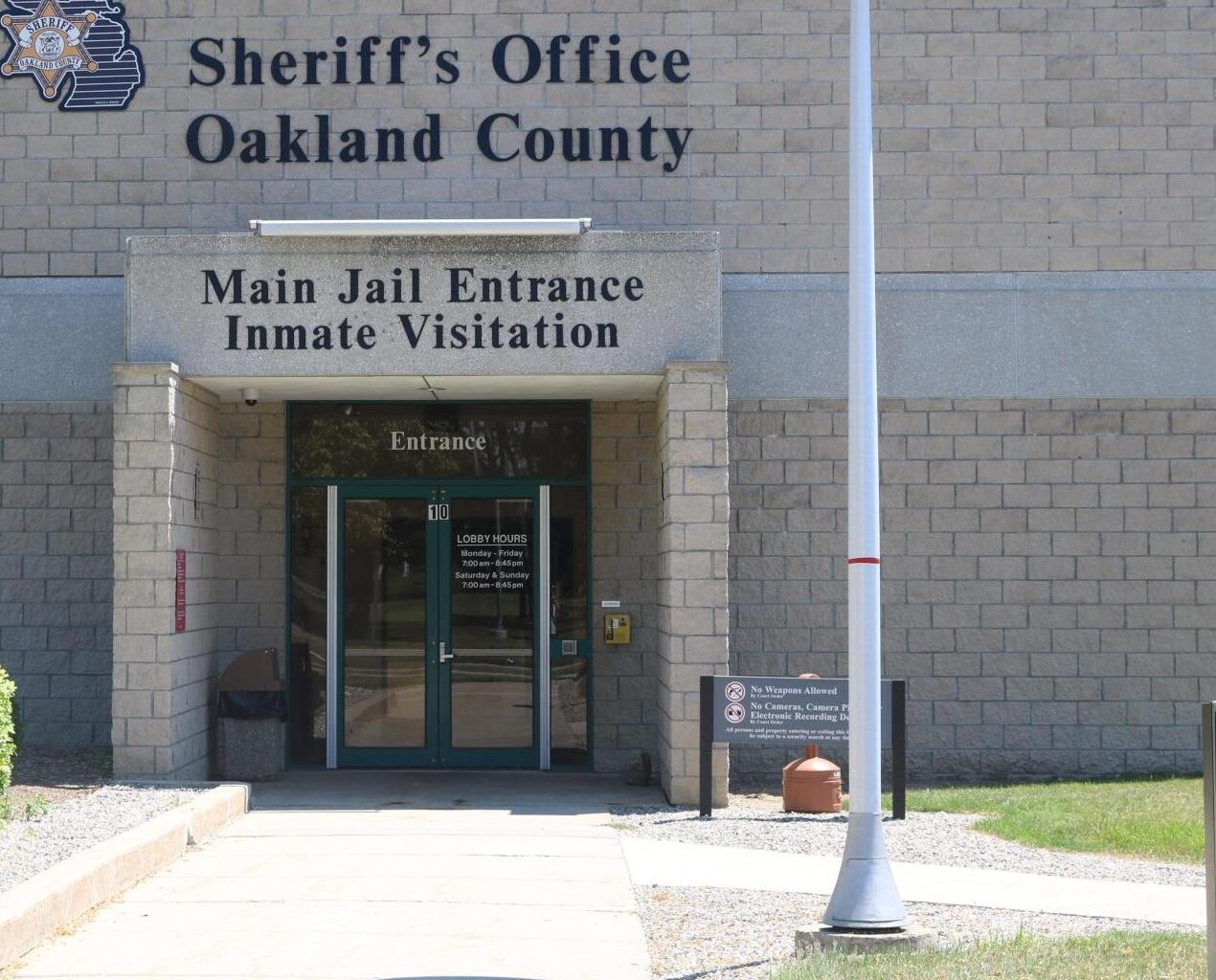 Oakland County man, Macomb County woman charged with felonies for allegedly threatening elected officials – The Oakland Press