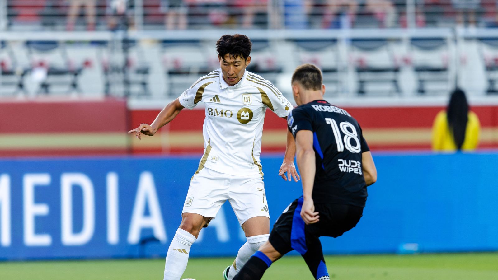 Ten-man LAFC’s two-goal lead slips away in wild draw with San Jose