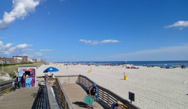 The volleyball nets were put to good use throughout the day. Residents came out to enjoy one more picture-perfect opportunity in the sun and sand.