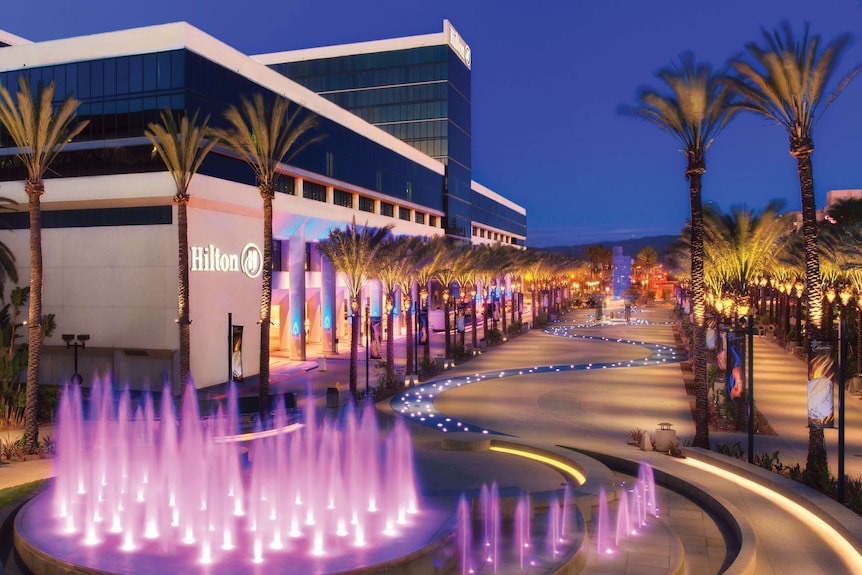 Hilton Anaheim (Hotel) Reviews, Deals & Photos 2026 - Expedia.com