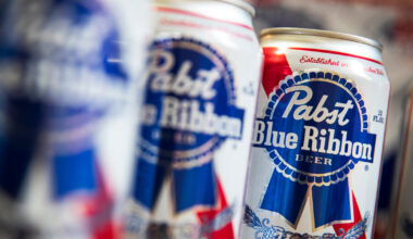 No pint-sized matter: Thieves steal $70,000 in Pabst beer from California warehouse