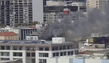 Oakland fire: Firefighters battle blaze in Downtown Oakland