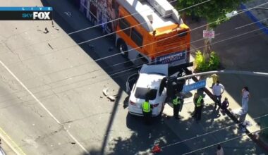 LA Metro bus involved in 3-vehicle crash in Reseda