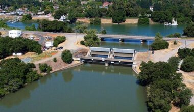 Sacramento Delta gates shut for 24 hours to save salmon run | Covering California