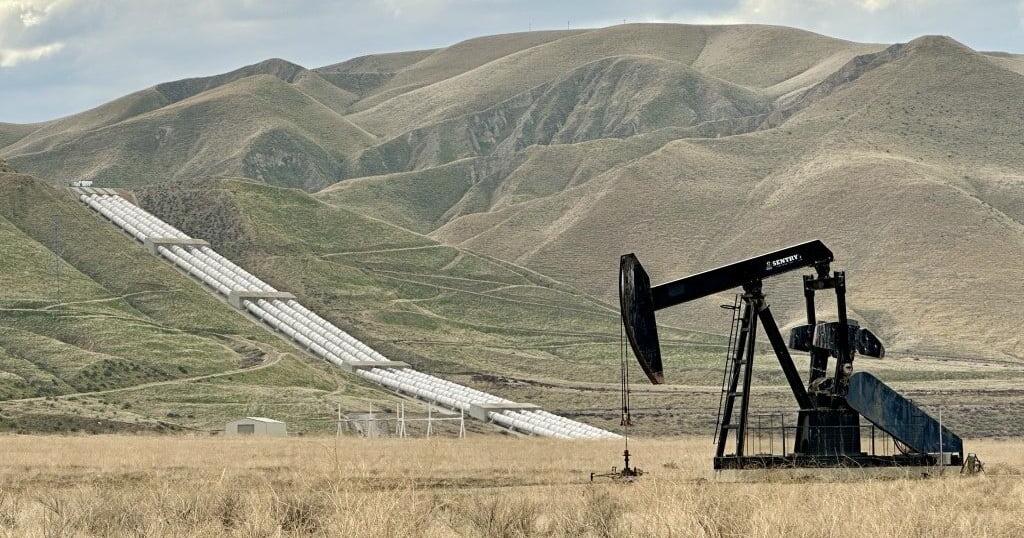 LOIS HENRY: $4 million water fund gathered through Kern oil permits is on hold until companies 'spud in' | Lois Henry