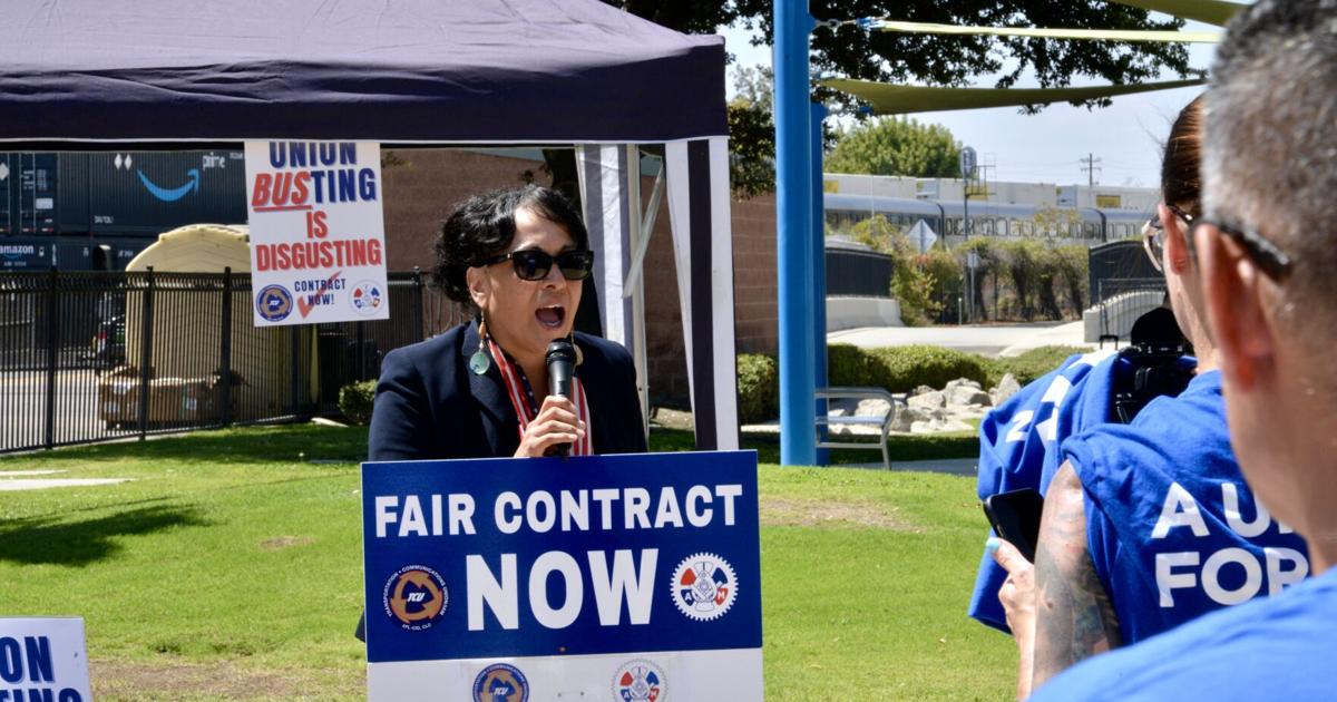 Amtrak bus drivers union rallies for contract | News