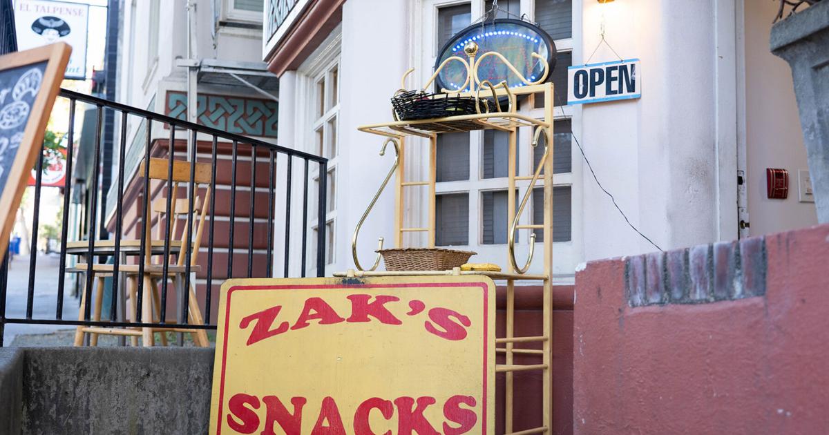 ‘Honored’ to have served UC Berkeley, Zak’s Snacks owner prepares to retire | Local Businesses