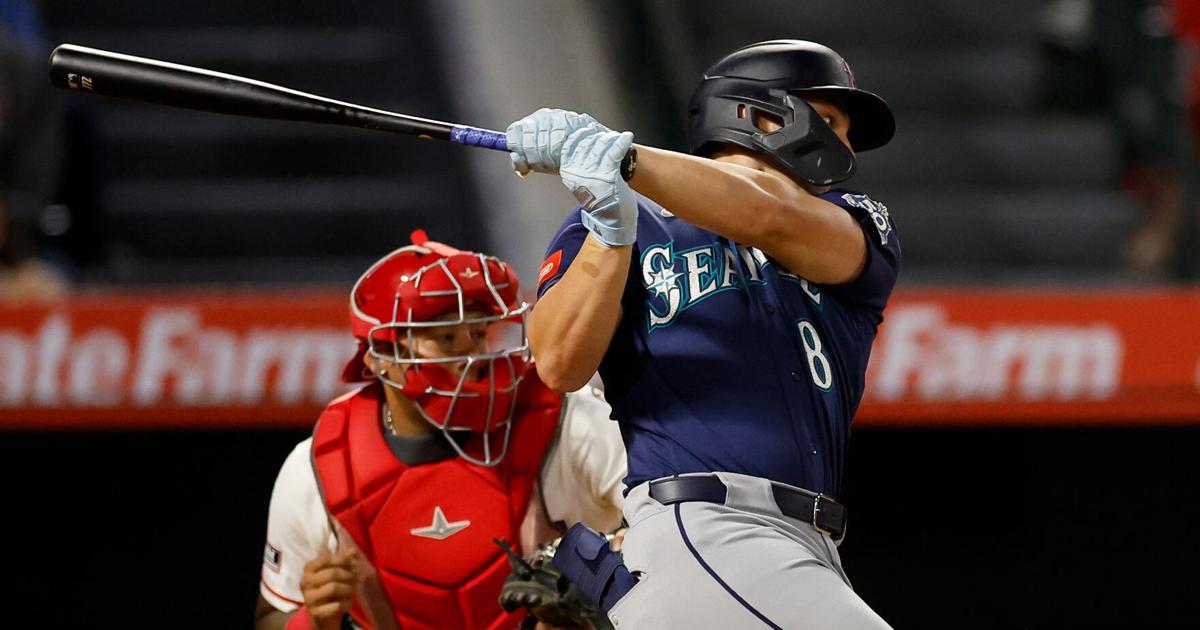 Raleigh and Naylor carry the Mariners past the Angels, 7-2