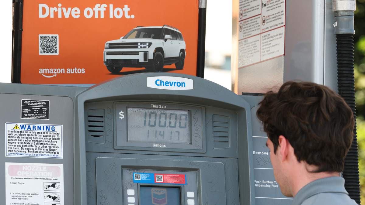 San Diego Gas Prices Spike Overnight | Newsradio 600 KOGO