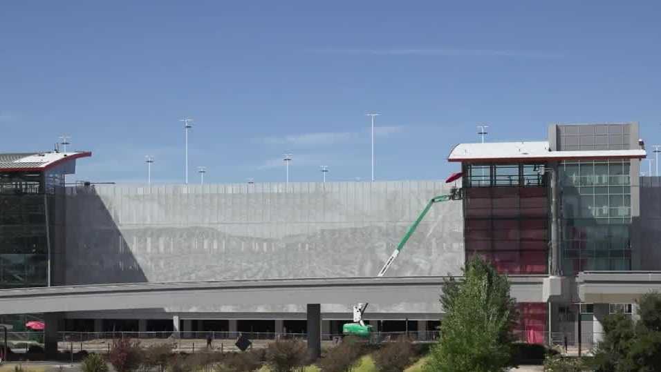 Sacramento County supervisors OK parking rate increases at SMF