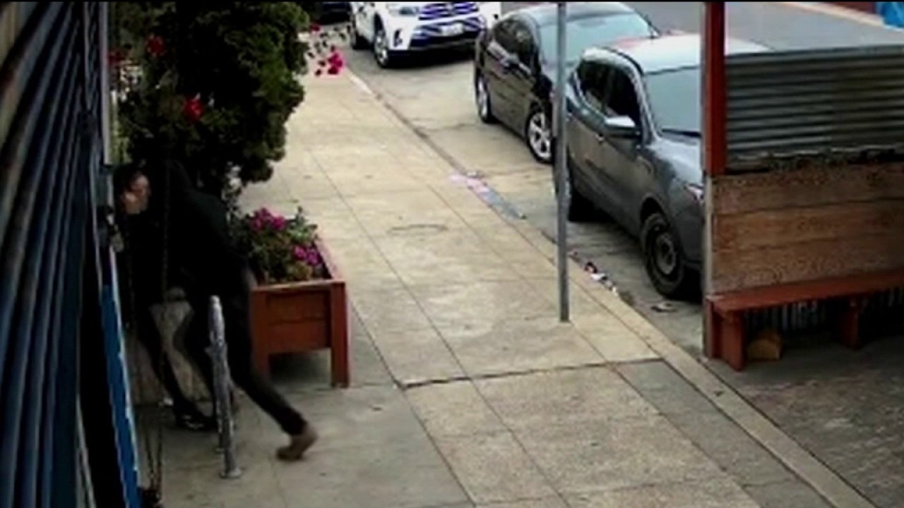 Unhoused man accused of attacking Oakland empanada shop employee