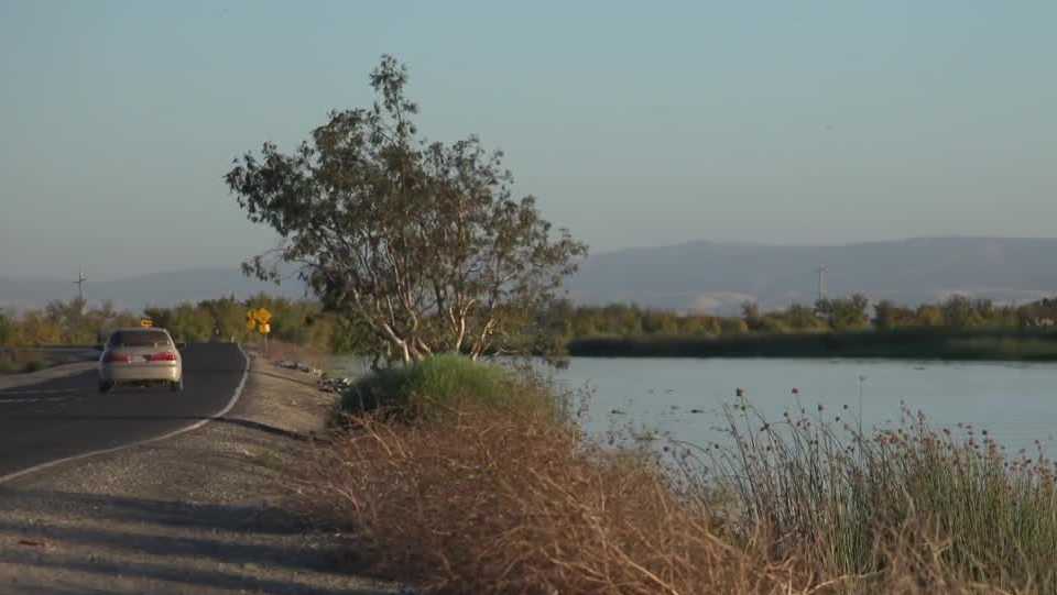 2 missing, 1 hospitalized after boat overturns in San Joaquin County