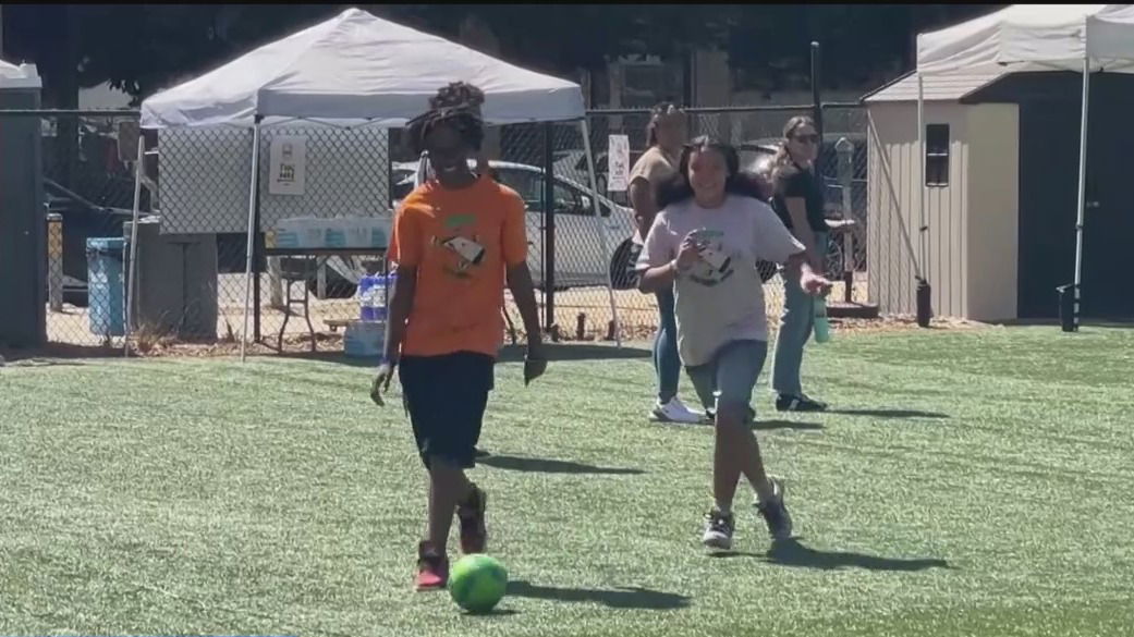 Oakland event gets kids outside and off their phones – KION Central Coast