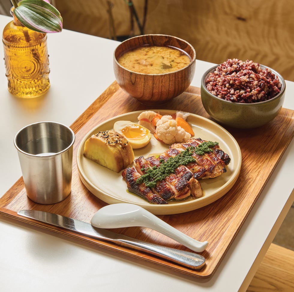 25 restaurants defining california dining, yang's kitchen, alhambra california, a combo plate of chicken thighs, rice, miso soup, and vegetables.