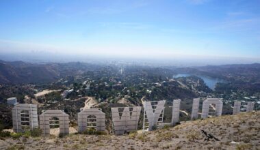 Trump pushes tax credits to boost U.S. film production