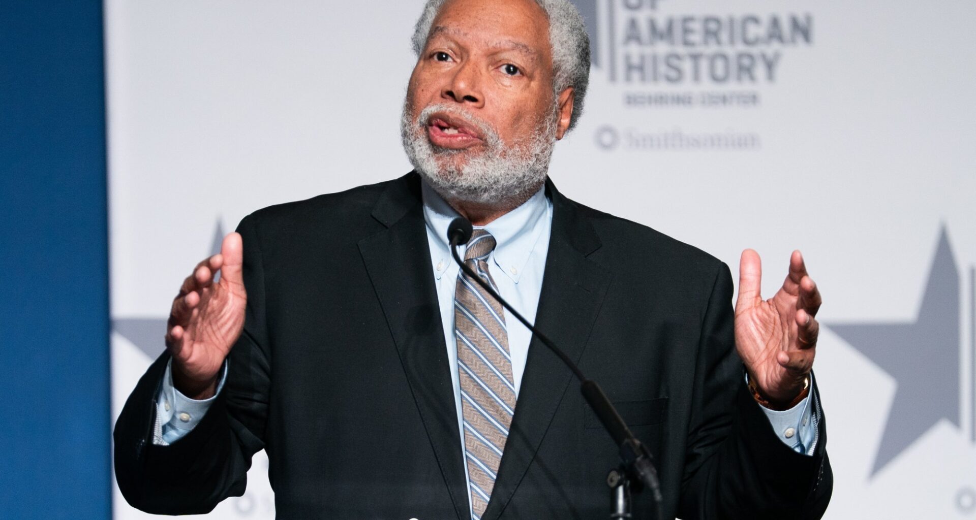 Lonnie Bunch to retire from Smithsonian leadership following clash