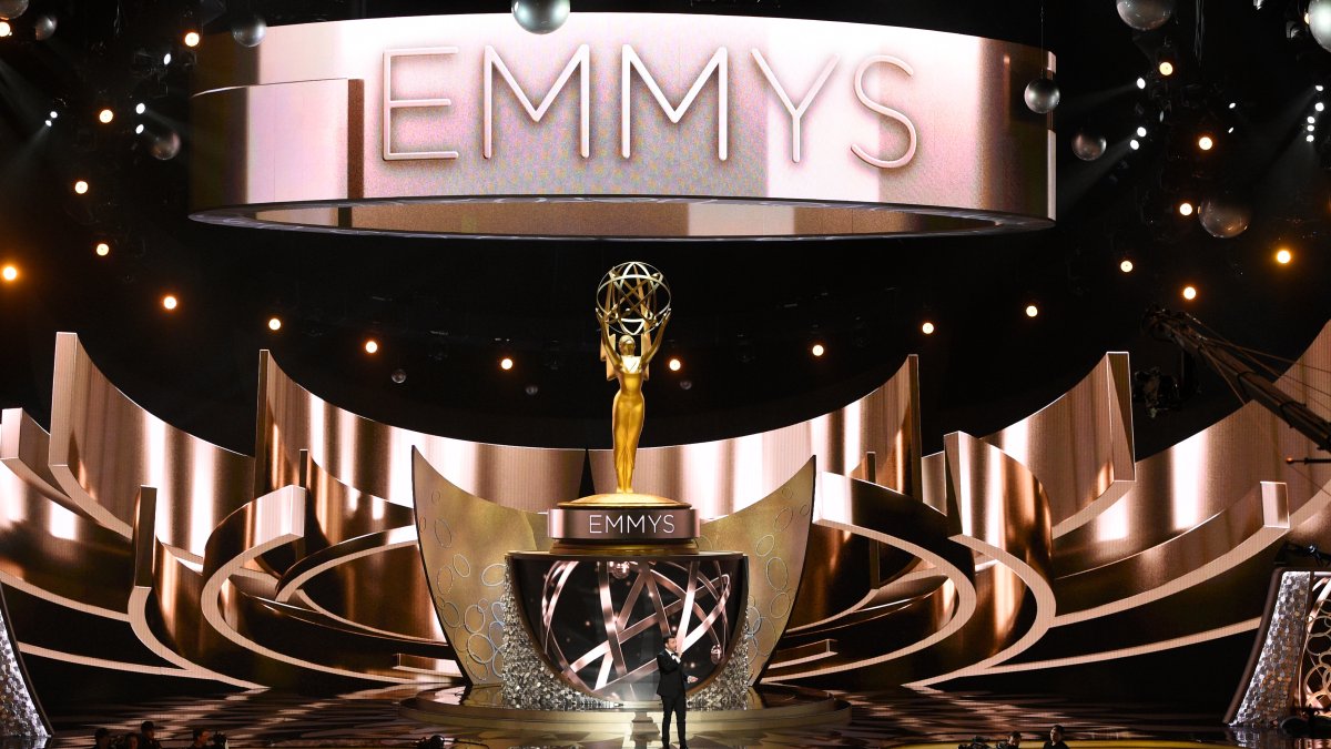 Early Emmys ceremony could bring wins for ‘The Pitt,’ ‘Hacks’ – NBC Los Angeles