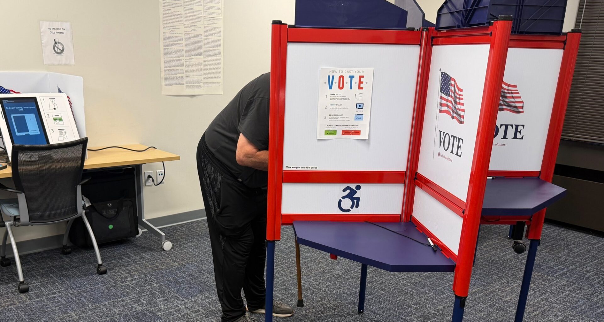 Early voting begins in midterms that could flip control of Congress