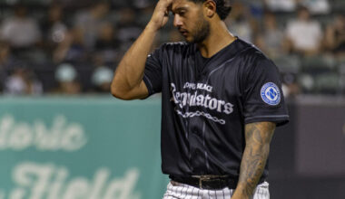 Coast bats go cold in series-tying defeat to Roadsters