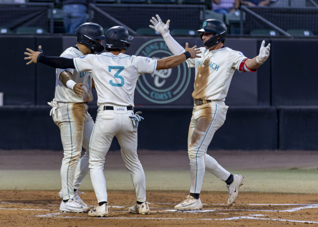 Corona's early three-run blast powers the Coast to victory to open up September