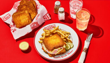 Sizzlers in Sacramento donates cheese toast sales to charities