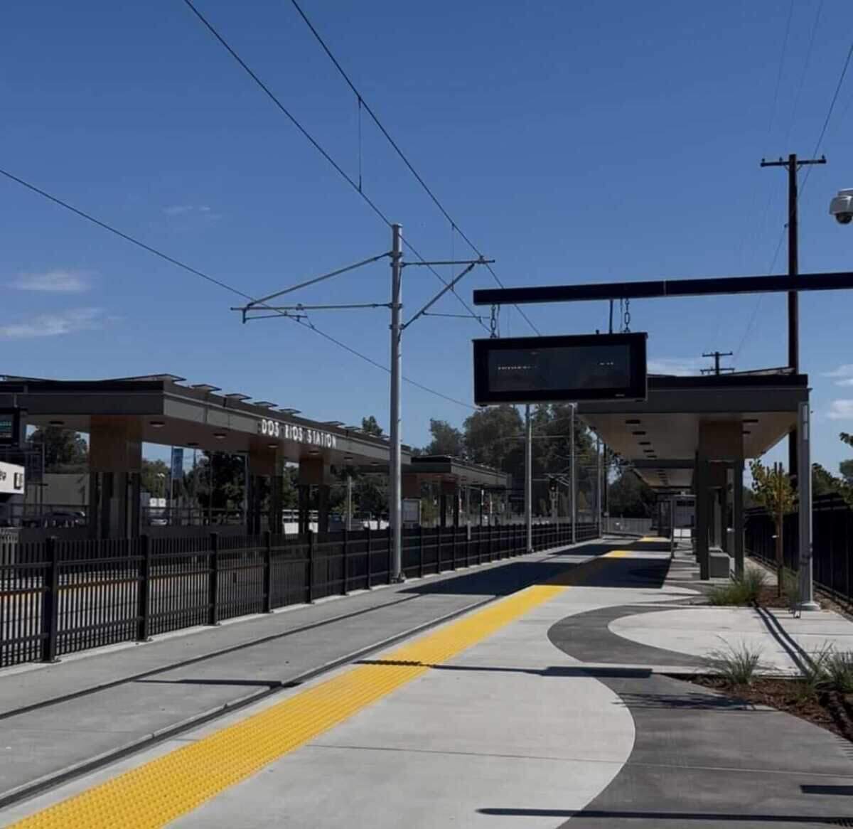 Sacramento Regional Transit and state, federal and local partners on Thursday celebrated the Dos Rios station, for which construction wrapped up last week. The station is a project more than 20 years in the making, according to RT board documents.