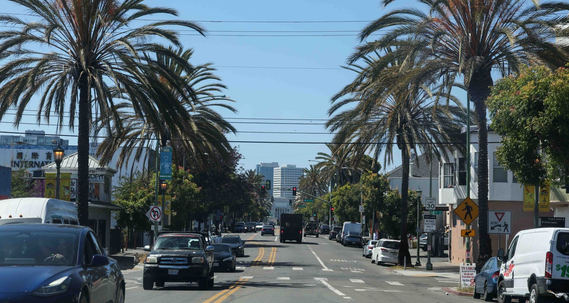 Oakland sex worker hospitalized after teen girls beat her inside store bathroom, police say