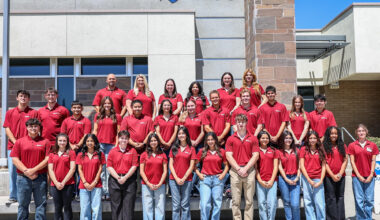 Students at EECU
