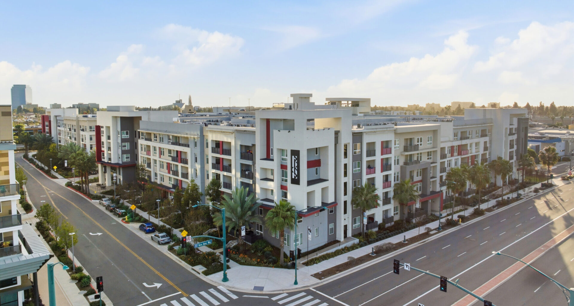 Samueli’s Buy 371 Unit Apartment in Anaheim’s Platinum Triangle