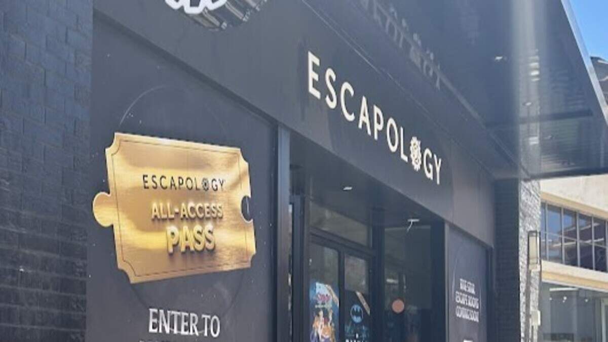 MongQ and Escapology open at Fresno’s Fashion Fair mall