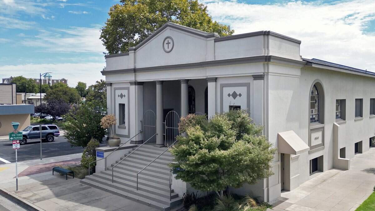 Crossover Church of God is seen at the corner of 5th Street and Woodward Avenue Tuesday, Sept. 8, 2026 in Old Town Clovis.