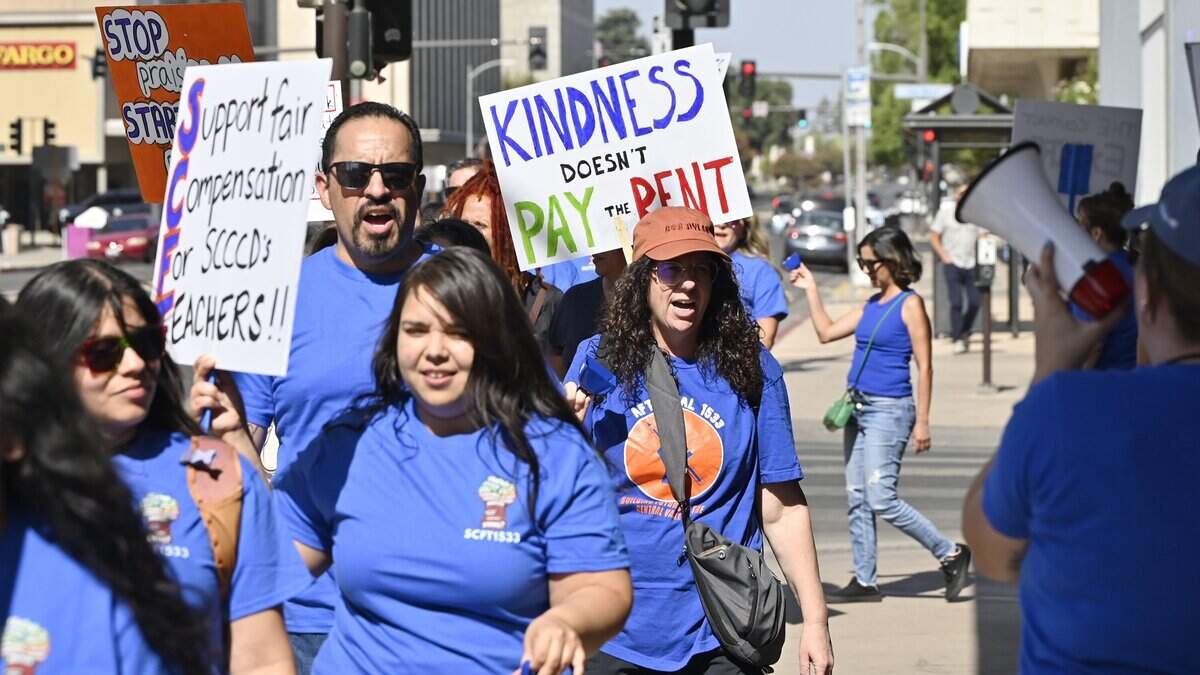 SCCCD union members rally at college district’s Fresno HQ