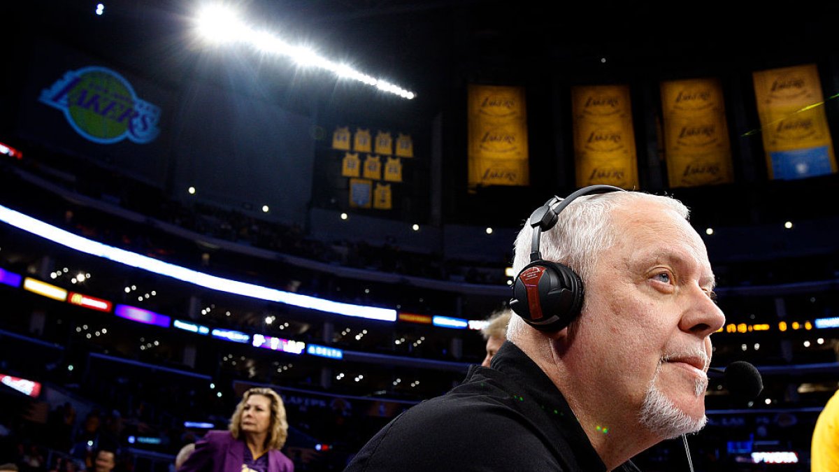 Lakers PA announcer Lawrence Tanter dies at 76 – NBC Los Angeles
