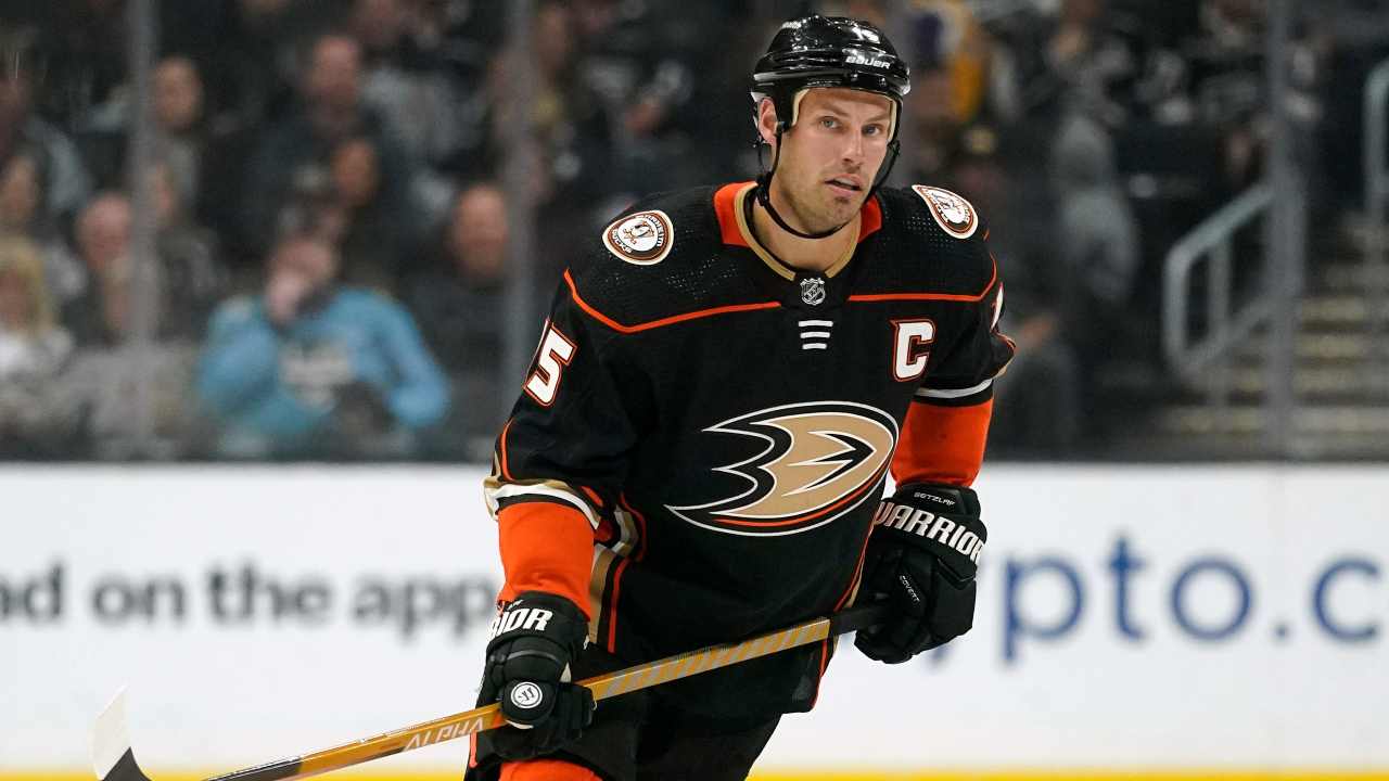 Ducks to retire Ryan Getzlaf's No. 15 this season