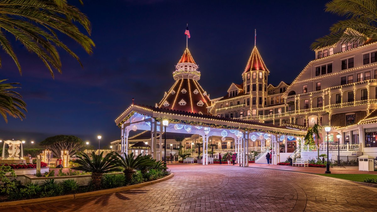 ‘A Holiday Through Time’ at Hotel del Coronado will sparkle with seasonal fun – NBC Los Angeles