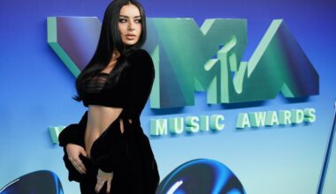 Charli xcx arrived at the MTV Video Music Awards on Sunday at the Peacock Theater in Los Angeles.