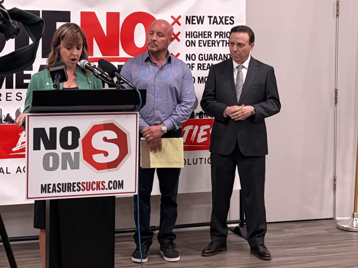 Clovis Mayor Pro Tem Diane Pearce, left, speaks at a press conference to announce a formal opposition campaign to Measure S on Tuesday, September 22, 2026.