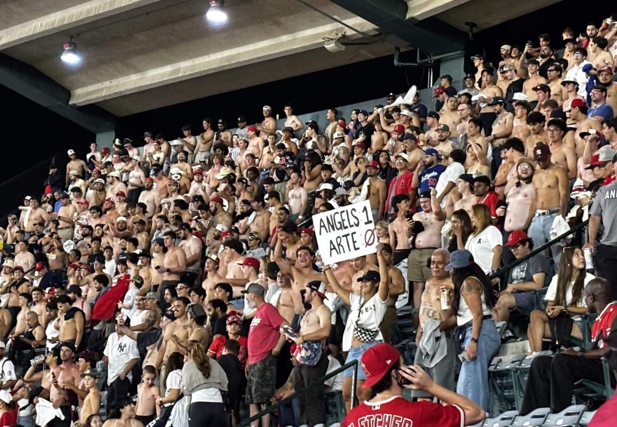 For Angels fans ‘hoping for change,’ Arte Moreno selling the team merits a celebration