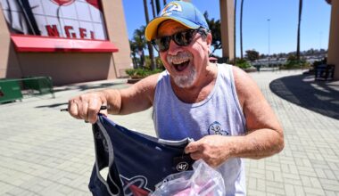 Angels fans rejoice online and in person after learning of team’s sale – Orange County Register